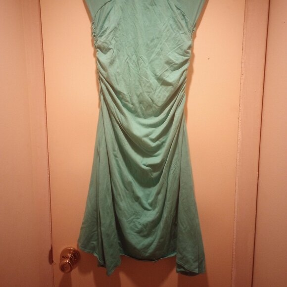 Max Studio halter dress ruched  elastic sides M light turquoise pre owned! - Picture 4 of 8